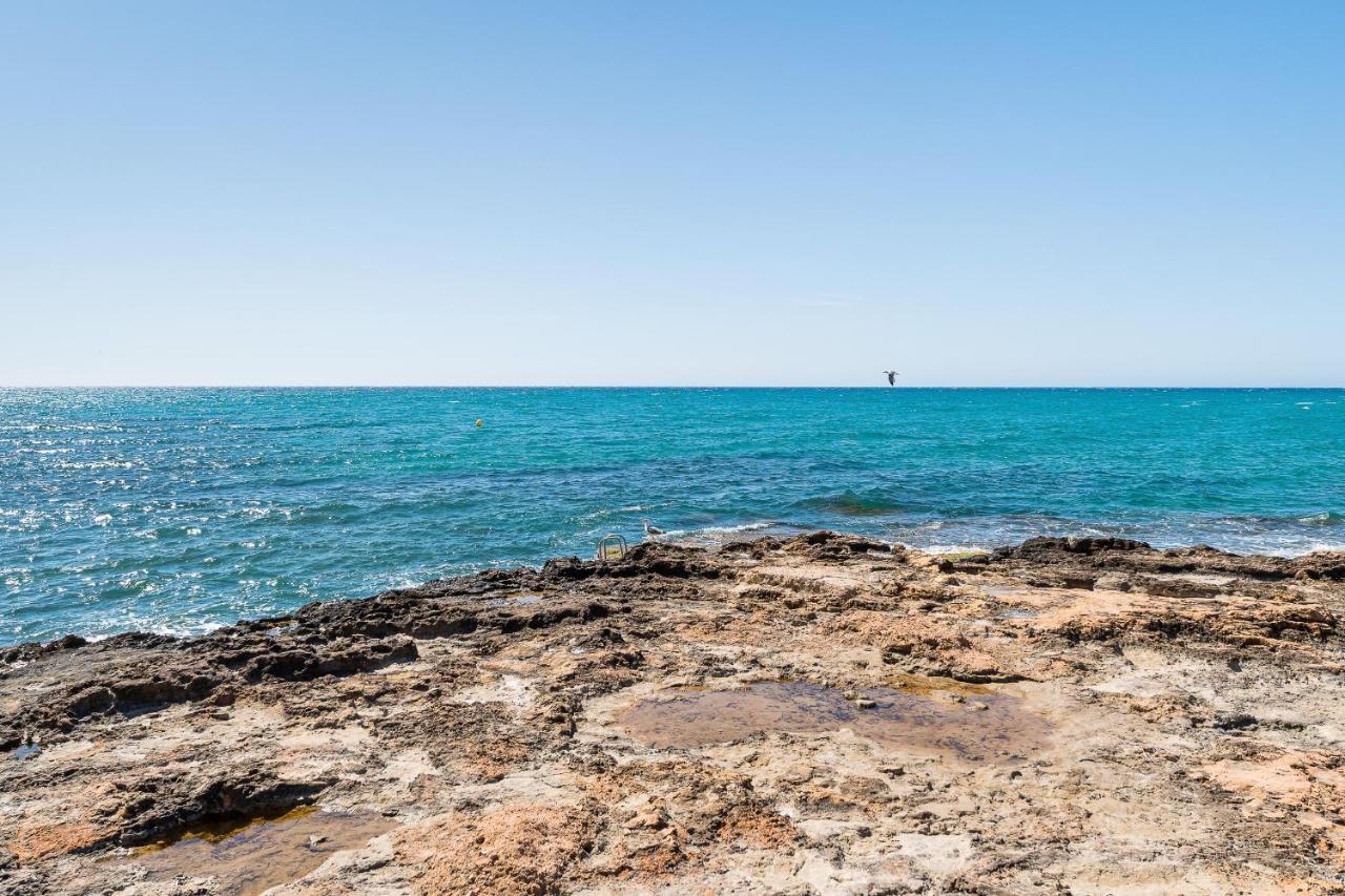 Apolo Beach Front - Sea View Luxury Apartment Τορεβιέχα Εξωτερικό φωτογραφία
